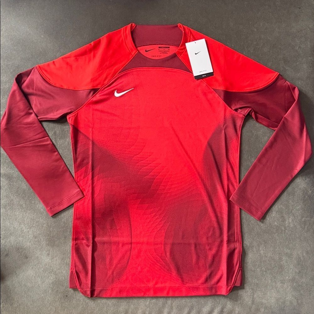 Nike Men’s Dri-Fit Adv Gardien 4 Goalkeeper Red Long-Sleeve Soccer Jersey Small